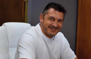 Τις παραδοσιακές μεθόδους με τη σύγχρονη τεχνογνωσία συνδυάζει το Τυροκομείο Κουτρομάνος - Τυροκόμος