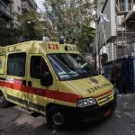 Σοβαρό τροχαίο στην Κηφισίας - Μηχανή παρέσυρε πεζό