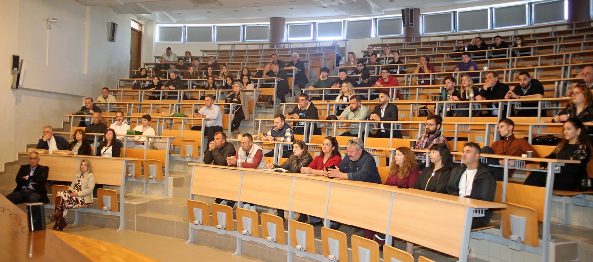 Θεσσαλία: Παρουσιάστηκαν σύγχρονες επεμβάσεις στη διατροφή των μηρυκαστικών