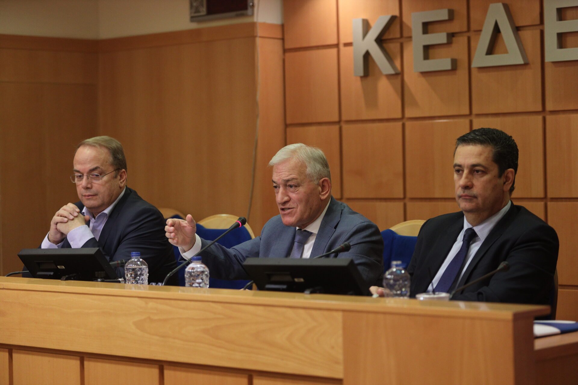 Γρηγόρης Κωνσταντέλλος: «Καρφιά» για Κυρίζογλου – Η αλήθεια με αριθμούς για τα οικονομικά των Δήμων