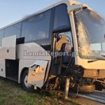 Τουριστικό λεωφορείο έπεσε σε μπάρες στην Αθηνών Λαμίας - Έξι τραυματίες
