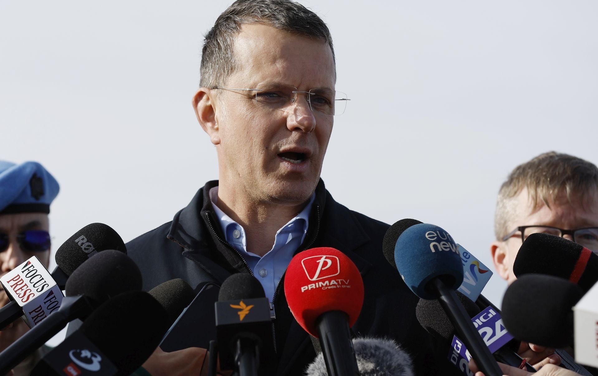 Ρουμανία: Παραιτήθηκε ο υπουργός Άμυνας για ψευδή στοιχεία στο βιογραφικό του