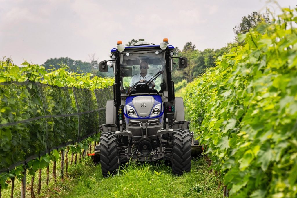 Έλαμψαν υπό τα φώτα της Agritechnica τα έξι κορυφαία Τρακτέρ της Χρονιάς