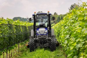 Έλαμψαν υπό τα φώτα της Agritechnica τα έξι κορυφαία Τρακτέρ της Χρονιάς