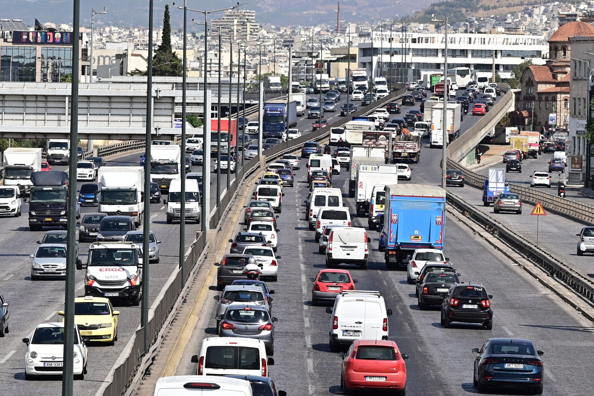 Πρόστιμο 350 ευρώ σε όσους δεν έχουν στο όχημά τους αυτό το χαρτί