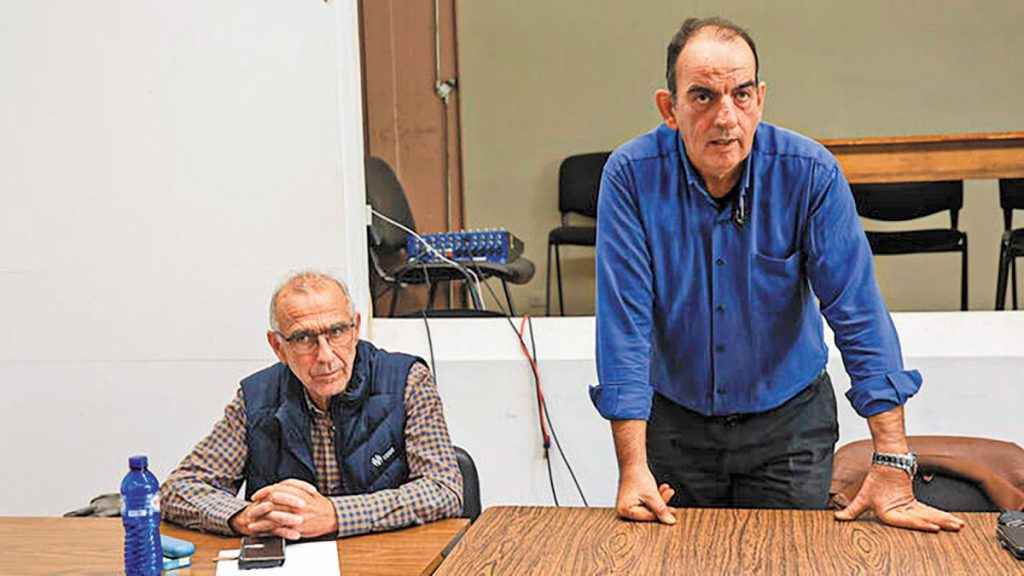 Σε αναβρασμό οι παραγωγοί – Ζεσταίνουν μηχανές και υπόσχονται «θερμό» χειμώνα