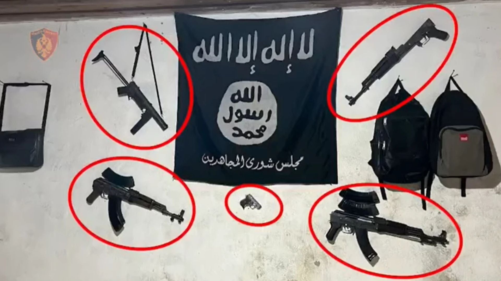 Οπλοστάσιο του ISIS σε χωριό στη βόρεια Αλβανία