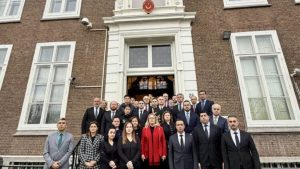 Nordic Monitor: Κέντρο πρακτόρων της MIT η τουρκική πρεσβεία στη Χάγη