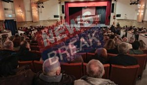 Χαμός στη Νάουσα για την ομιλία Καρυστιανού - Ρούτσι