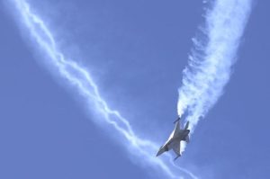 Δένδιας: Εικόνες από το μέλλον, το παρόν και την ιστορία της Πολεμικής μας Αεροπορίας στον Φλοίσβο