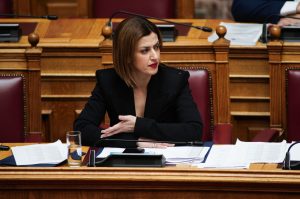 Αγαπηδάκη: «Οι νέοι ζουν σε μια ψηφιακή ζωή και δεν συνειδητοποιούν την πραγματικότητα»