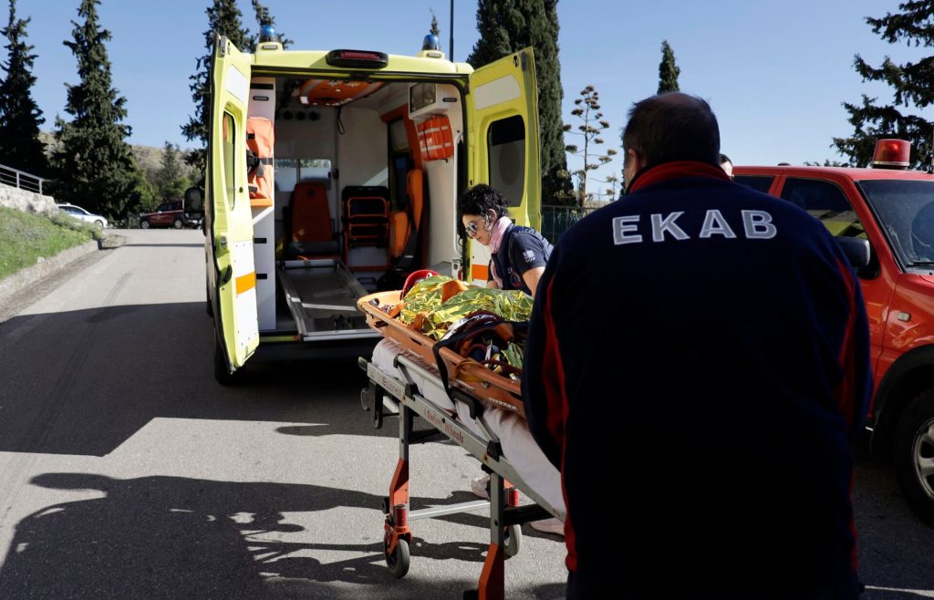 «Βράζει» η Νεμέα: 45 λεπτά χωρίς ασθενοφόρο για ποδοσφαιριστή