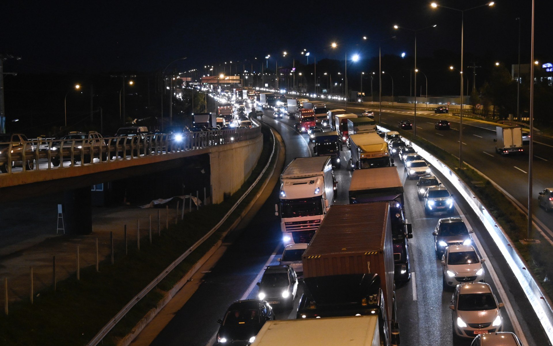 Μεθυσμένος οδηγός συνελήφθη να τρέχει με 230χλμ στην Αθηνών-Λαμίας