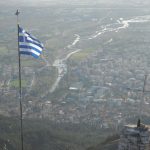 Ξάνθη: Κλήθηκαν σε απολογία επειδή ύψωσαν σταυρό σε κορυφή βουνού!