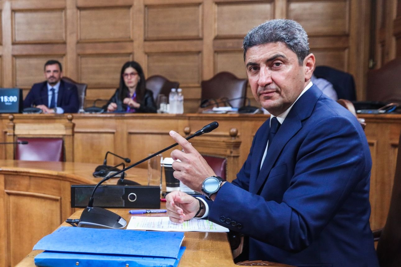 Αυγενάκης στην Εξεταστική: «Δεν υπήρξε καμία γραπτή πίεση - Δεν είμαι κατηγορούμενος»