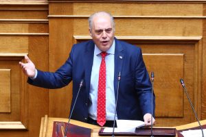 Βελόπουλος: Όσοι είναι στελέχη της ΝΔ ή λαμόγια ή τυχεροί είναι και κερδίζουν στον τζόγο