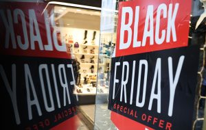 Σήμερα η Black Friday - Οδηγός για να ξεχωρίσετες τις πραγματικές εκπτώσεις