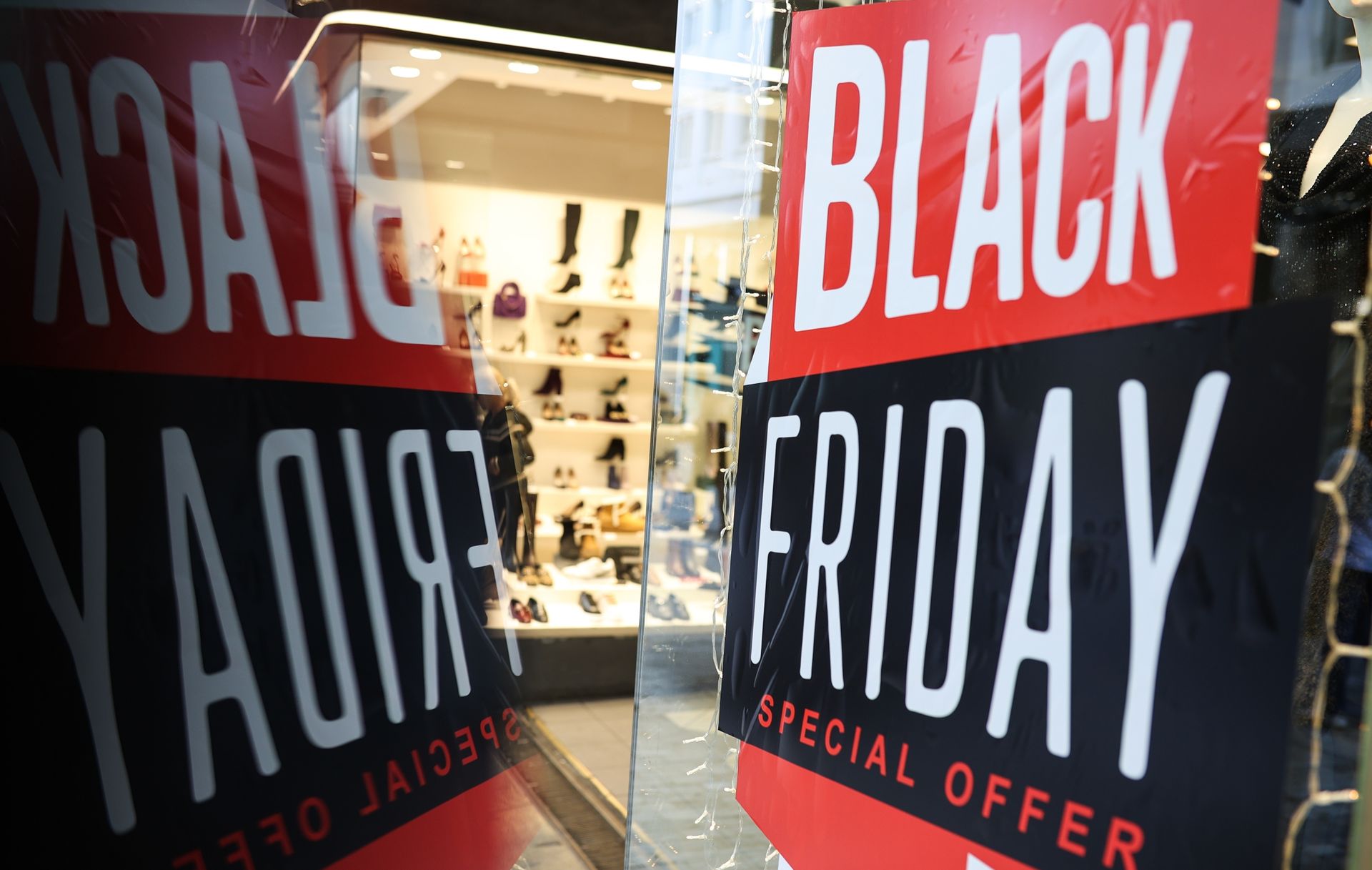 Σήμερα η Black Friday - Οδηγός για να ξεχωρίσετες τις πραγματικές εκπτώσεις
