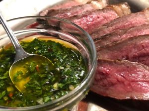 Ακρίβεια: Πού θα κυμανθούν οι τιμές σε κρέας και ελαιόλαδο