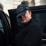 Ο Ίλον Μασκ ισοπεδώνει τον Σόρος