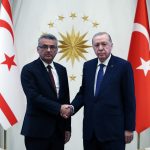 Ερντογάν-Ερχιουρμάν: Συνάντηση με μήνυμα για 2 κράτη στην Κύπρο