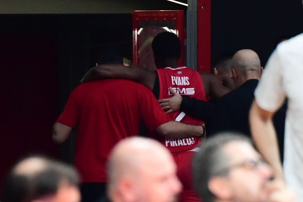 Ευχές της ΚΑΕ Παναθηναϊκός στον Κίναν Έβανς για γρήγορη ανάρρωση