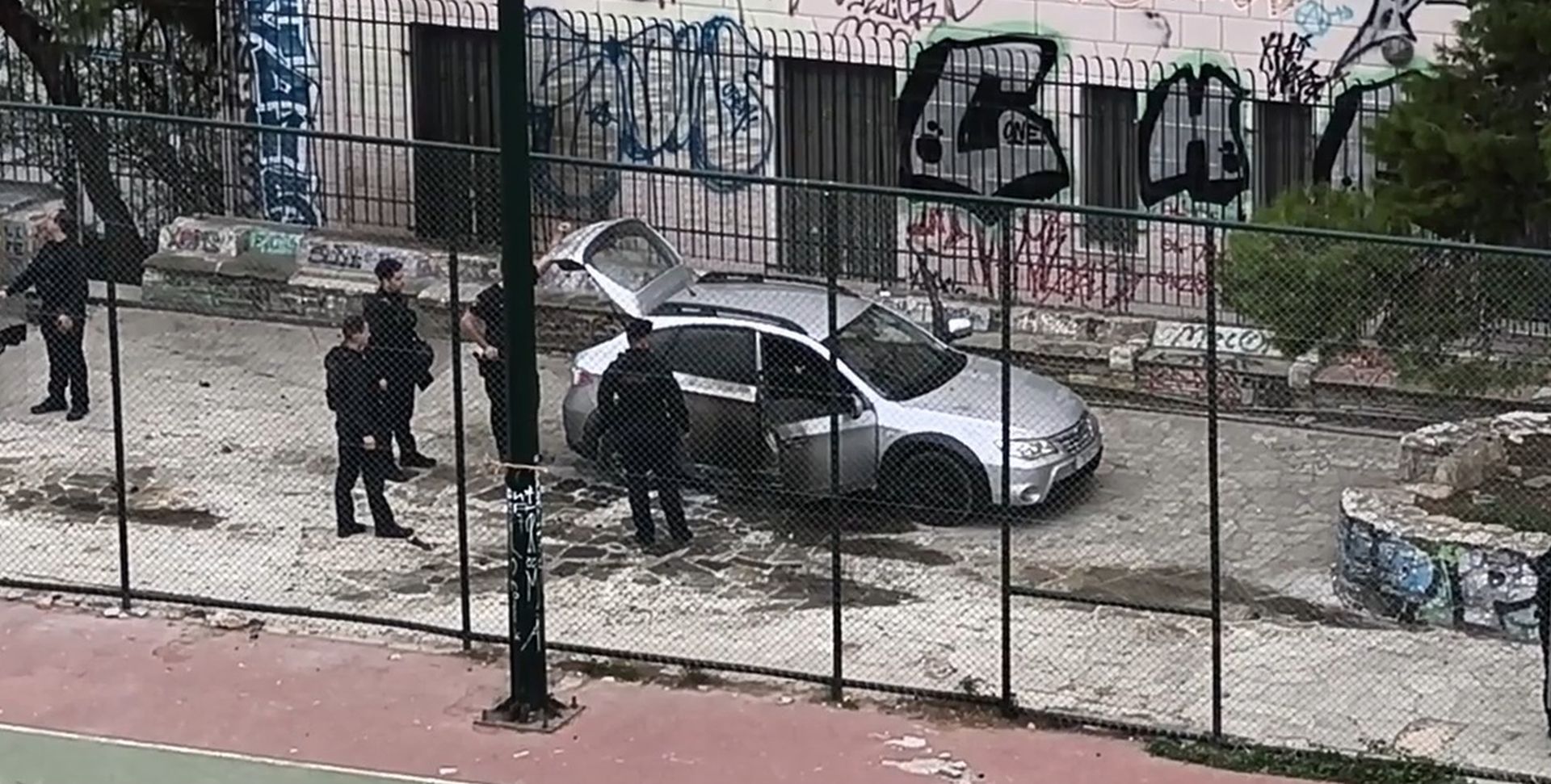 Εξάρχεια: Τραυματίστηκε αστυνομικός από επίθεση με μολότοφ