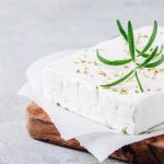 Κόκκαλης: «Κόλαφος» για την κυβέρνηση η επίσημη απάντηση της Κομισιόν για τις επιπτώσεις του εμβολιασμού στη φέτα