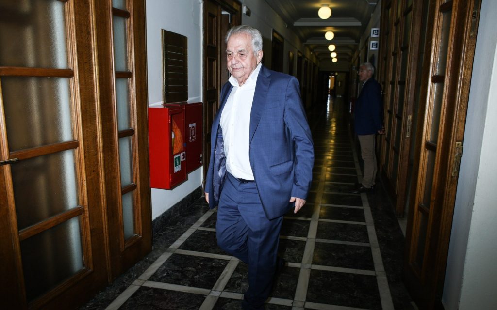 Αλέκος Φλαμπουράρης: Την Πέμπτη η πολιτική κηδεία στο Πάρκο Ελευθερίας