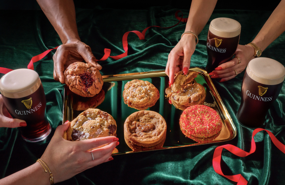 Μπύρα με μπισκότα η πρόταση της Guinness για τα Χριστούγεννα