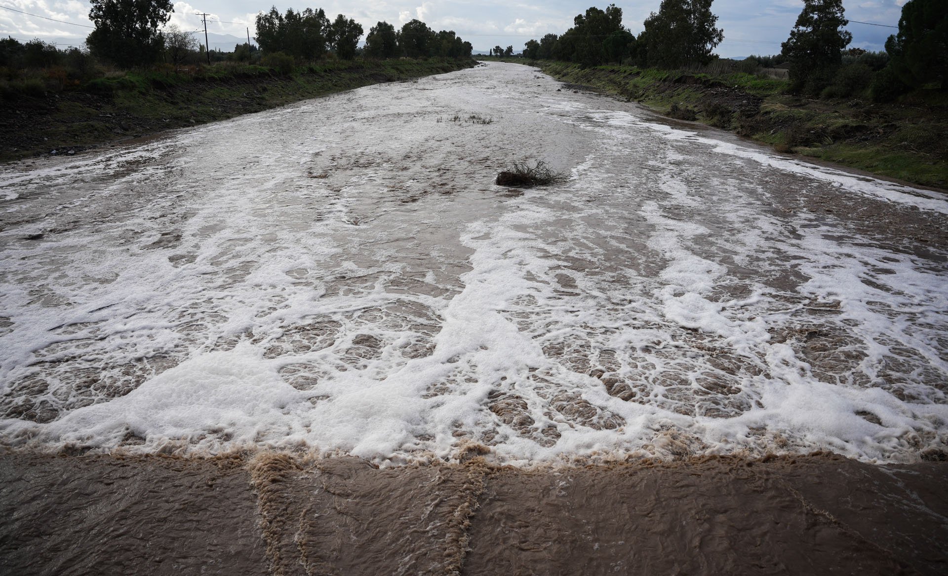 Ο Αρναούτογλου καλεί την Πολιτική Προστασία να εκδώσει «κόκκινο» συναγερμό