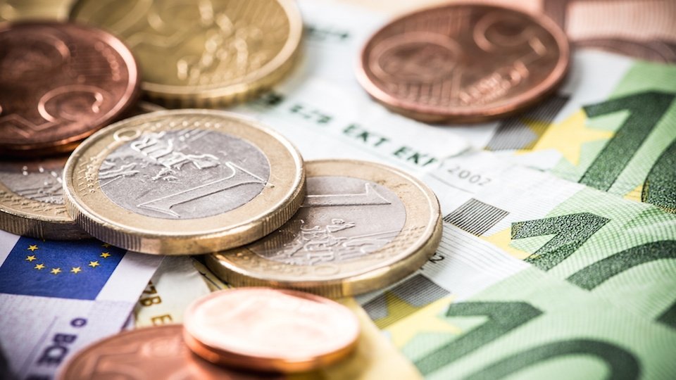 opekepe-pliromes-46-ekat-evro-se-82-870-agrotes-gia-sybliromatikes-enischyseis-2024-217502