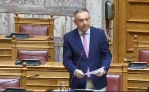 Χ. Κέλλας στη Βουλή: Ρητοί οι περιορισμοί στα γαλακτοκομικά μετά τον εμβολιασμό, σύμφωνα με τον Ευρωπαίο Επίτροπο