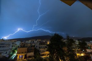 Επικαιροποίηση ΕΜΥ για Adel: Μέχρι τι ώρα θα έχει επικίνδυνα φαινόμενα στην Αττική