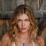 Η Κλέλια Ανδριολάτου σε σπάνια δημόσια εμφάνιση με την μητέρα της - Η τρυφερή selfie που ξεχώρισε