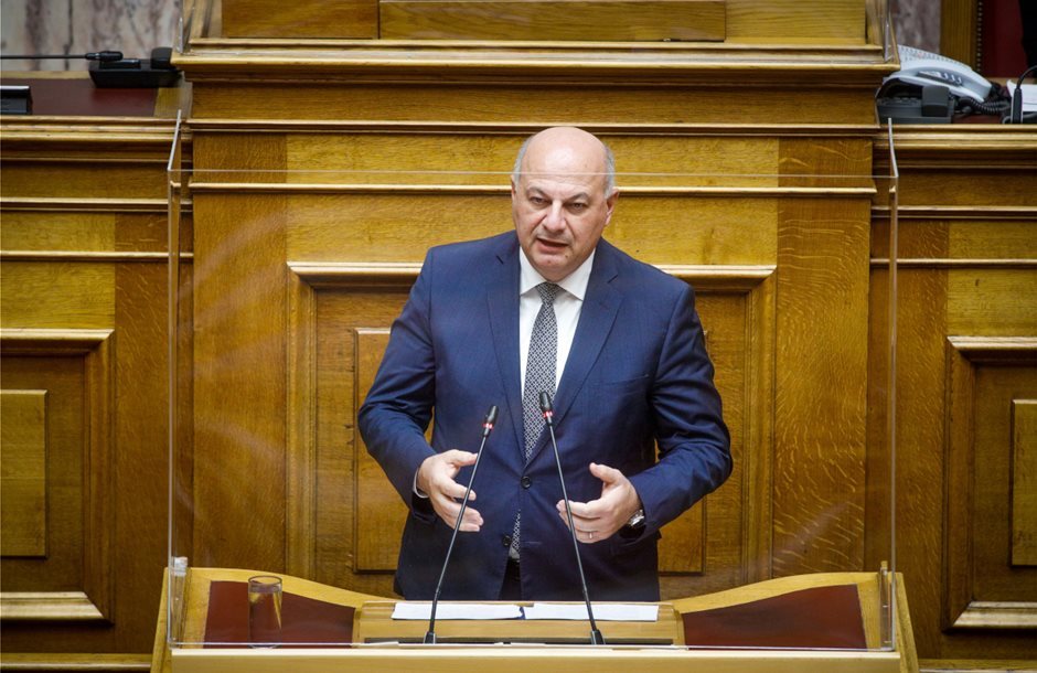 Στη Βουλή το νομοσχέδιο για ευλογιά, υπό διερεύνηση η εξάπλωση νόσου