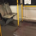 Λεωφορείο–«χαμάμ» στο Πέραμα - Καυτό νερό τρέχει μέσα στο όχημα