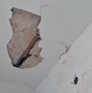 Λέρος: Κατέρρευσε η οροφή στο Οδοντιατρείο του Νοσοκομείου