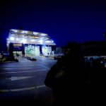 Πανικός στο λιμάνι του Πειραιά - ΙΧ έπεσε στη θάλασσα, κατάφερε να βγει ο οδηγός