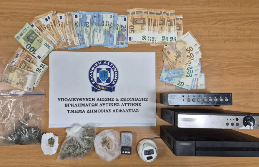 Άνω Λιόσια: Έφοδοι της Αστυνομίας σε σπίτια - Έξι συλλήψεις για τα «καταστήματα» ναρκωτικών