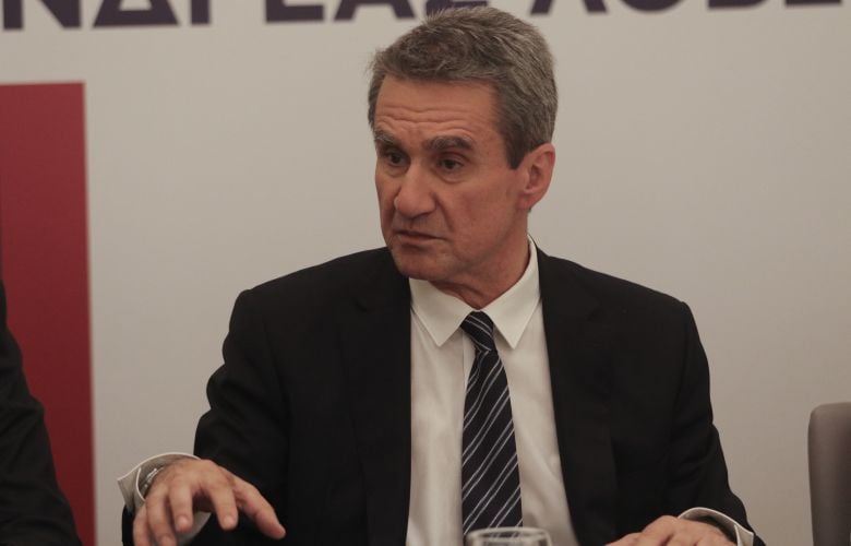 Δίκη για τη Novartis: «Οι προστατευόμενοι μάρτυρες έδρασαν με δόλο», κατέθεσε ο Ανδρέας Λοβέρδος – Ένταση με κατηγορούμενο