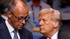 Επικοινωνία Τραμπ-Μερτς για το ειρηνευτικό σχέδιο για την Oυκρανία