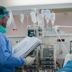 Έξι νέοι θάνατοι από κορονοϊό και ένας από γρίπη την τελευταία εβδομάδα