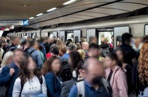 Χωρίς Μετρό για μιάμιση ώρα λόγω Ζελένσκι - Χάος και νεύρα