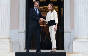 Μητσοτάκης μετά τη συνάντηση με Μέτσολα: Η ρευστή διεθνής κατάσταση απαιτεί από την Ευρώπη να ενηλικιωθεί και να ωριμάσει γεωπολιτικά