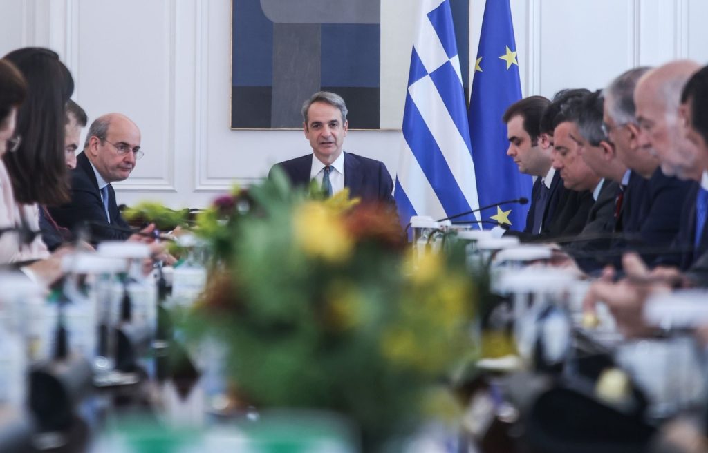 Εισήγηση Μητσοτάκη στο Υπουργικό: «Μάχη με το βαθύ κράτος και την μετριότητα»