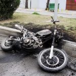 Θεσσαλονίκη: Μοτοσικλέτα τυλίχθηκε στις φλόγες στην είσοδο πολυκατοικίας