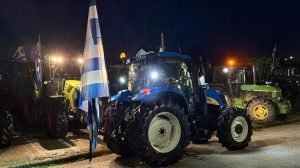 Αλεξανδρούπολη: Οι αγρότες κλείνουν το αεροδρόμιο ενόψει της επίσκεψης Μητσοτάκη στη Ροδόπη