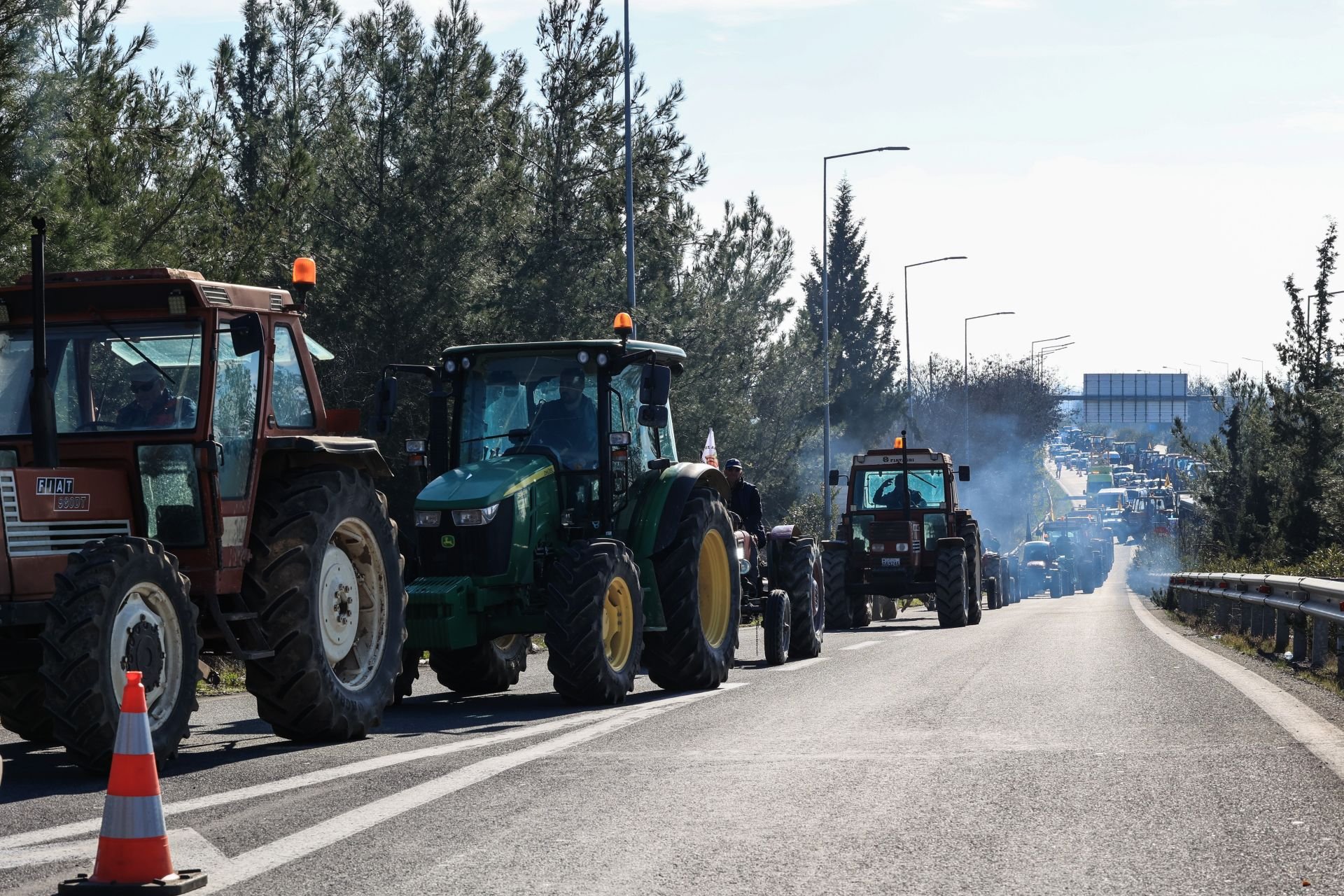 Ξεκινούν τα μπλόκα, αποκλεισμοί πριν τα Χριστούγεννα
