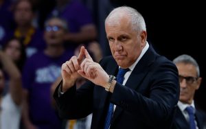 Ομπράντοβιτς: «Φεύγω - Αναλαμβάνω την ευθύνη»